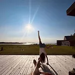 V Farstadsanden Anders Sandvigsvei 9 Julshamn