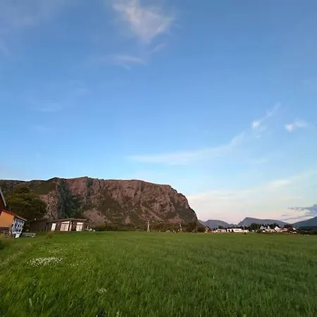 V Farstadsanden Anders Sandvigsvei 9 Ferienhaus