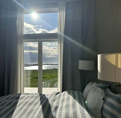 Ferienhaus V Farstadsanden Anders Sandvigsvei 9 *
