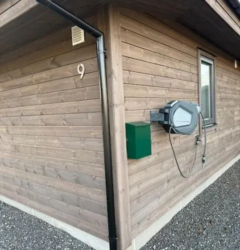 V Farstadsanden Anders Sandvigsvei 9 Julshamn