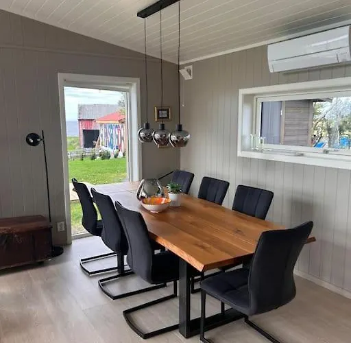 V Farstadsanden Anders Sandvigsvei 9