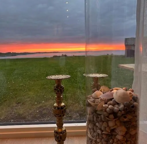 V Farstadsanden Anders Sandvigsvei 9 *