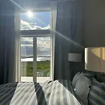 Dom wakacyjny V Farstadsanden Anders Sandvigsvei 9 *